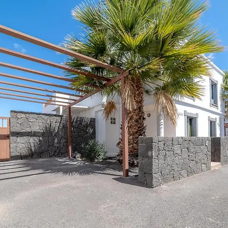 Casa *